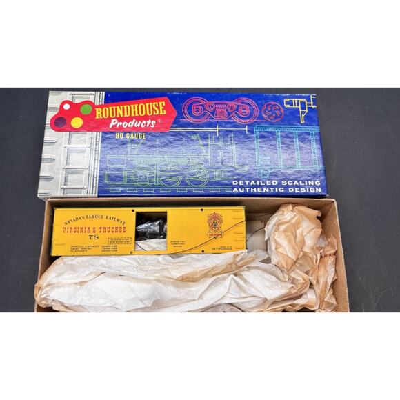 Roundhouse HO Gauge 36' Box Car Virginia & Truckee Nevada Railway w/Original box - Picture 2 of 16